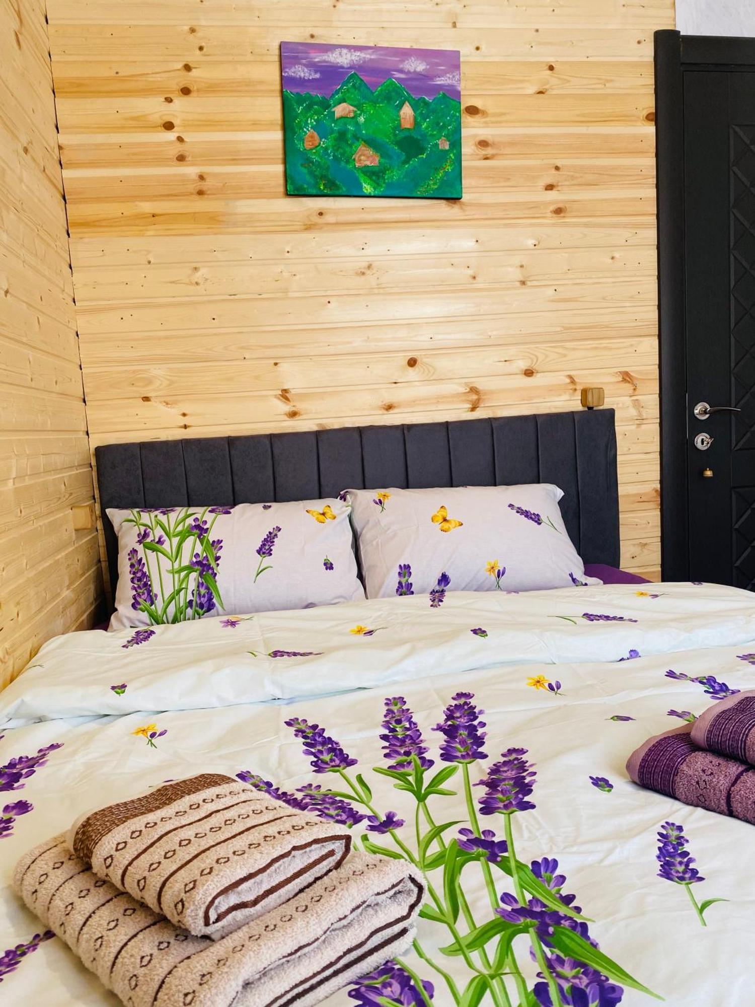 Guesthouse Nene เมสเตีย ภายนอก รูปภาพ