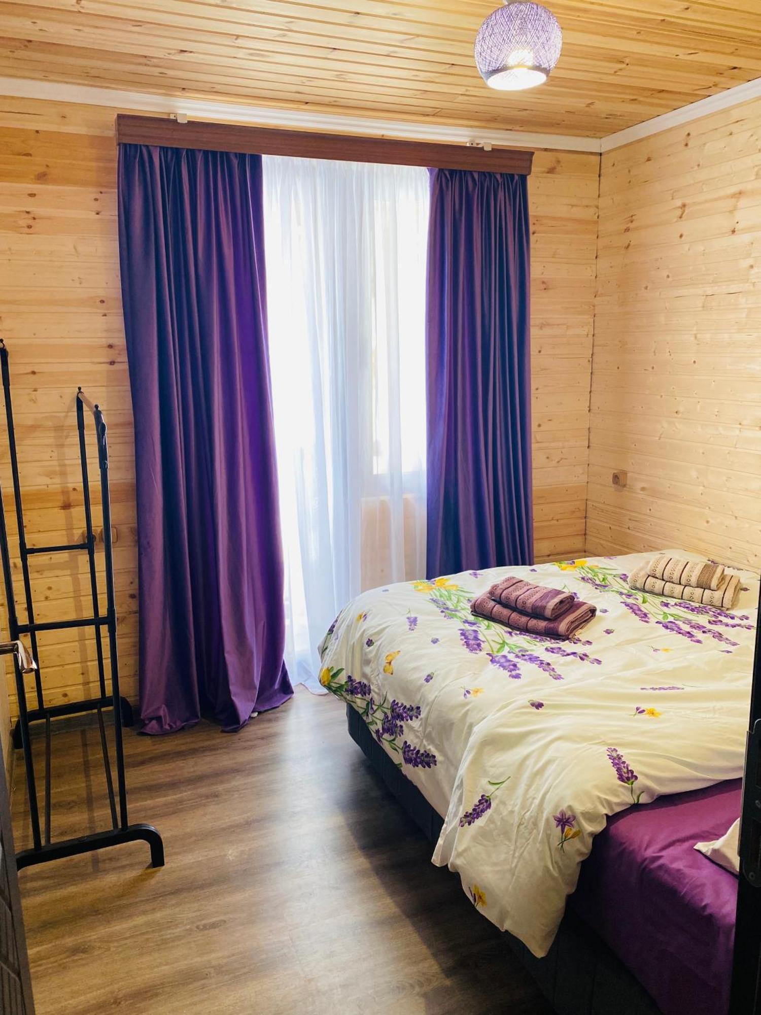 Guesthouse Nene เมสเตีย ภายนอก รูปภาพ